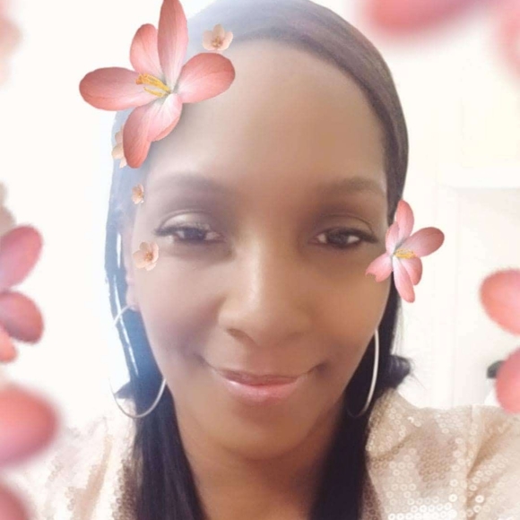 Meet your Posher, Denesha - Picture 7 of 8